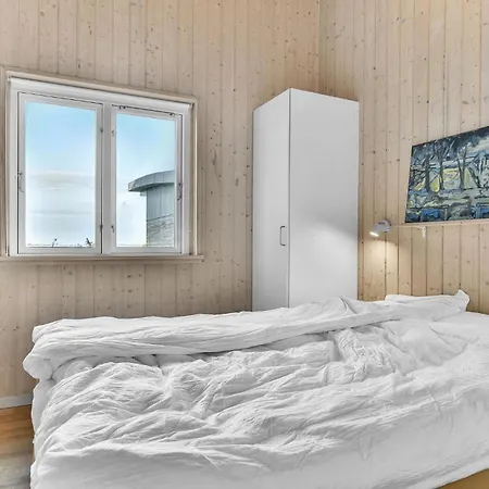 Prázdninový dům Three-bedroom In